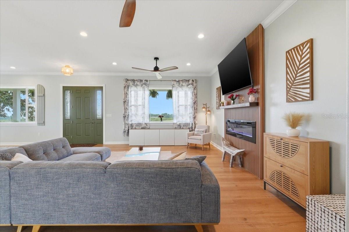 915 N CROOKED LAKE DR, BABSON PARK, FL, 33827