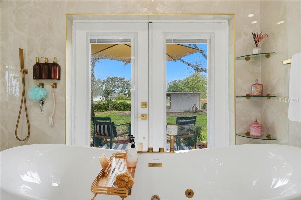 915 N CROOKED LAKE DR, BABSON PARK, FL, 33827