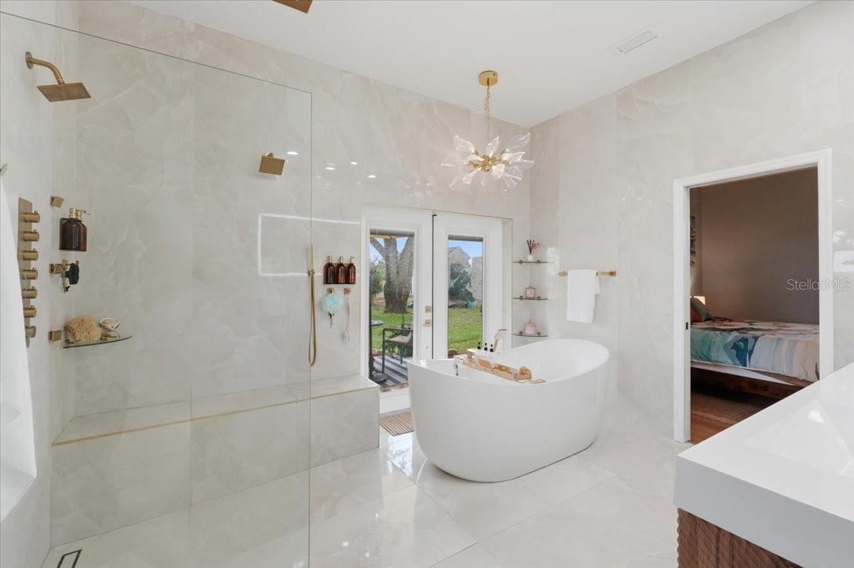 915 N CROOKED LAKE DR, BABSON PARK, FL, 33827