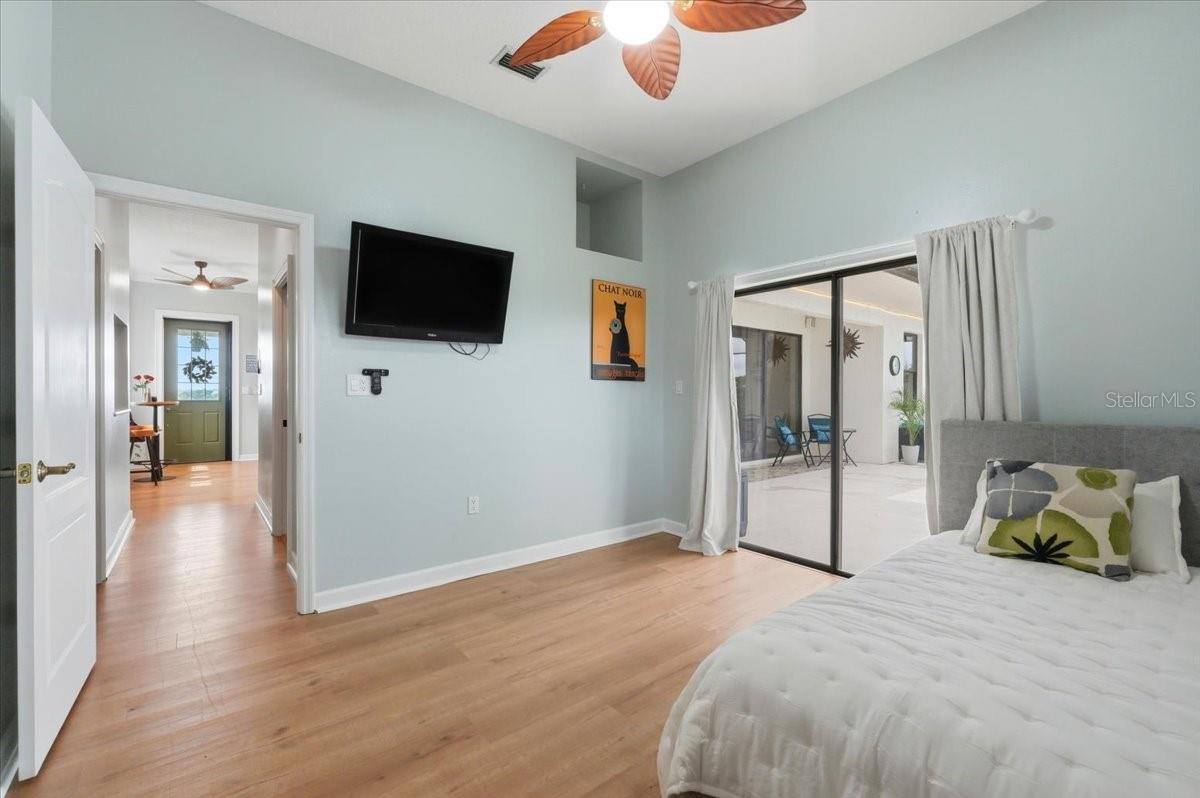 915 N CROOKED LAKE DR, BABSON PARK, FL, 33827