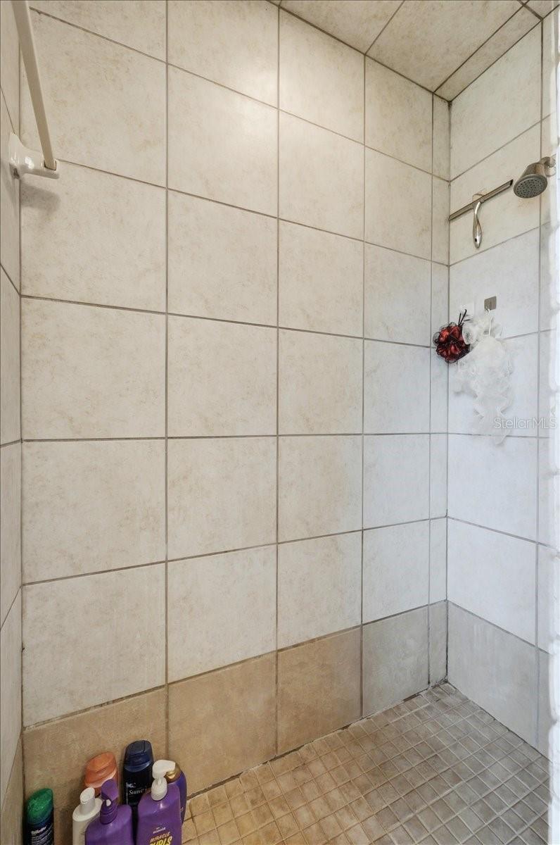915 N CROOKED LAKE DR, BABSON PARK, FL, 33827