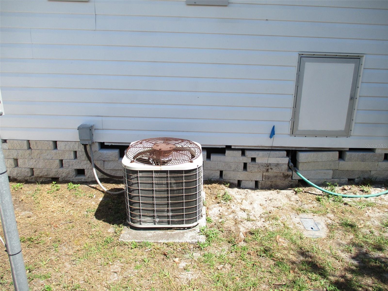 3734 CASTLE DR, ZEPHYRHILLS, FL, 33540