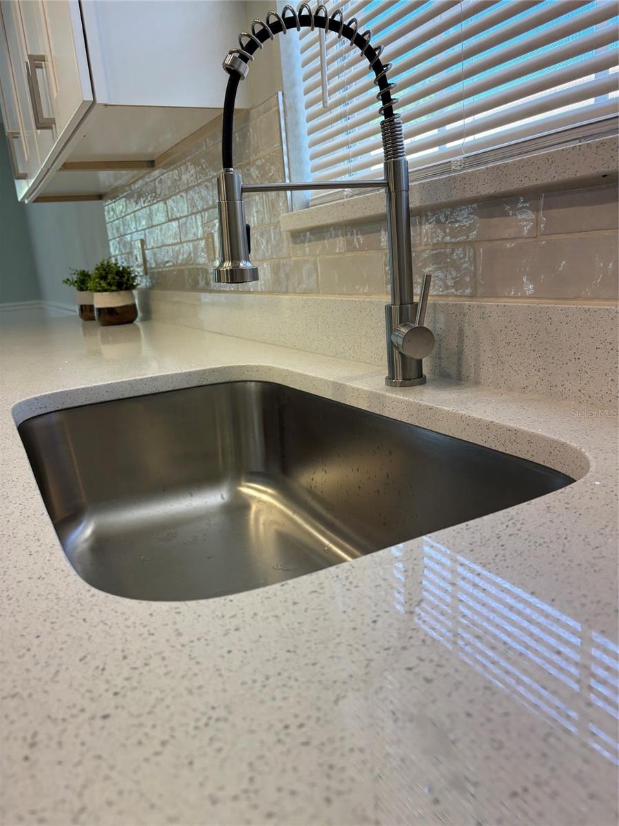 9801 SE SUNSET HARBOR RD, SUMMERFIELD, FL, 34491