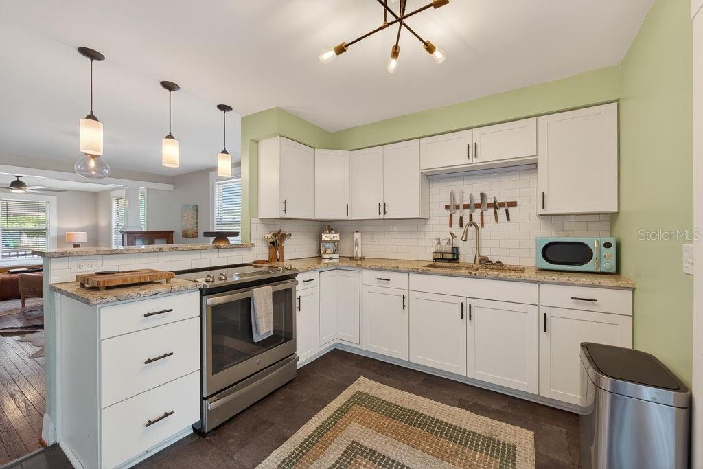 413 W NORTH BAY ST, TAMPA, FL, 33603