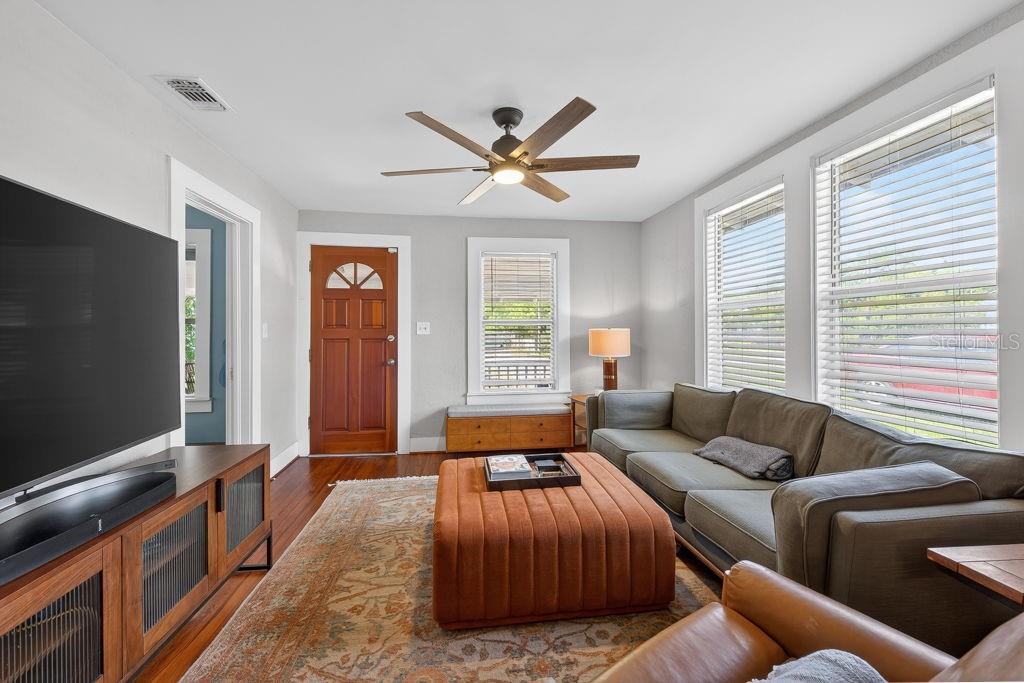 413 W NORTH BAY ST, TAMPA, FL, 33603
