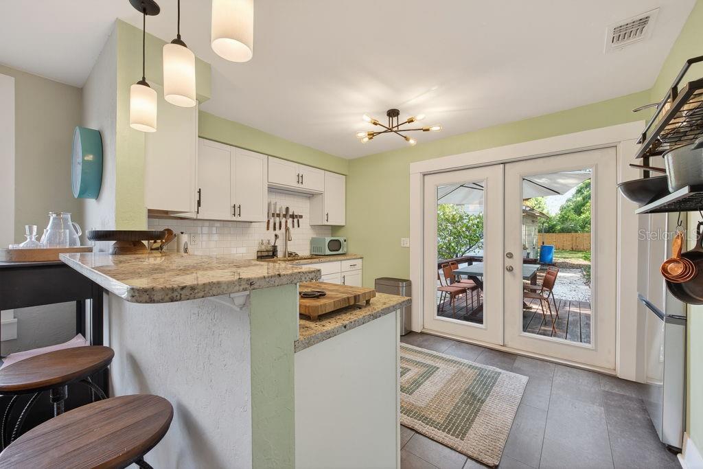 413 W NORTH BAY ST, TAMPA, FL, 33603