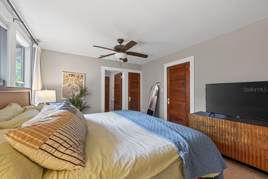 413 W NORTH BAY ST, TAMPA, FL, 33603