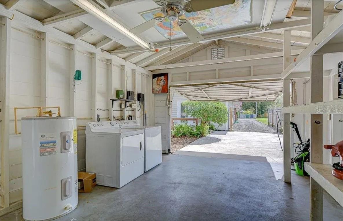 413 W NORTH BAY ST, TAMPA, FL, 33603