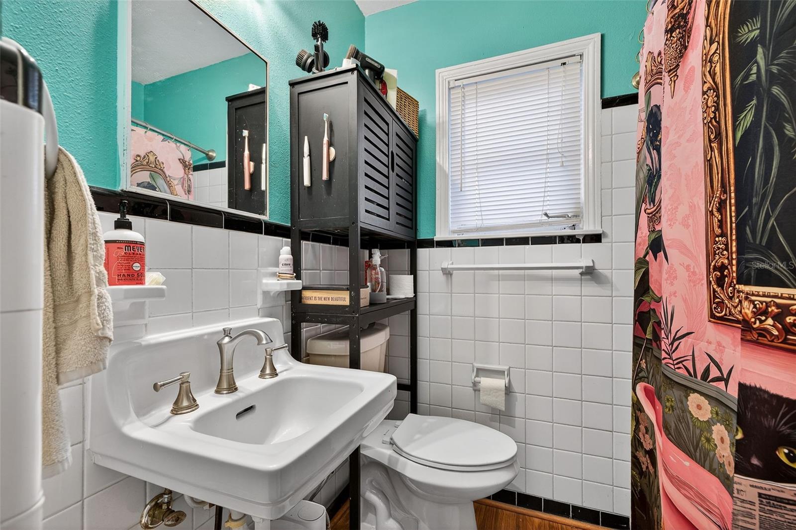 500 35TH AVE N, ST PETERSBURG, FL, 33704
