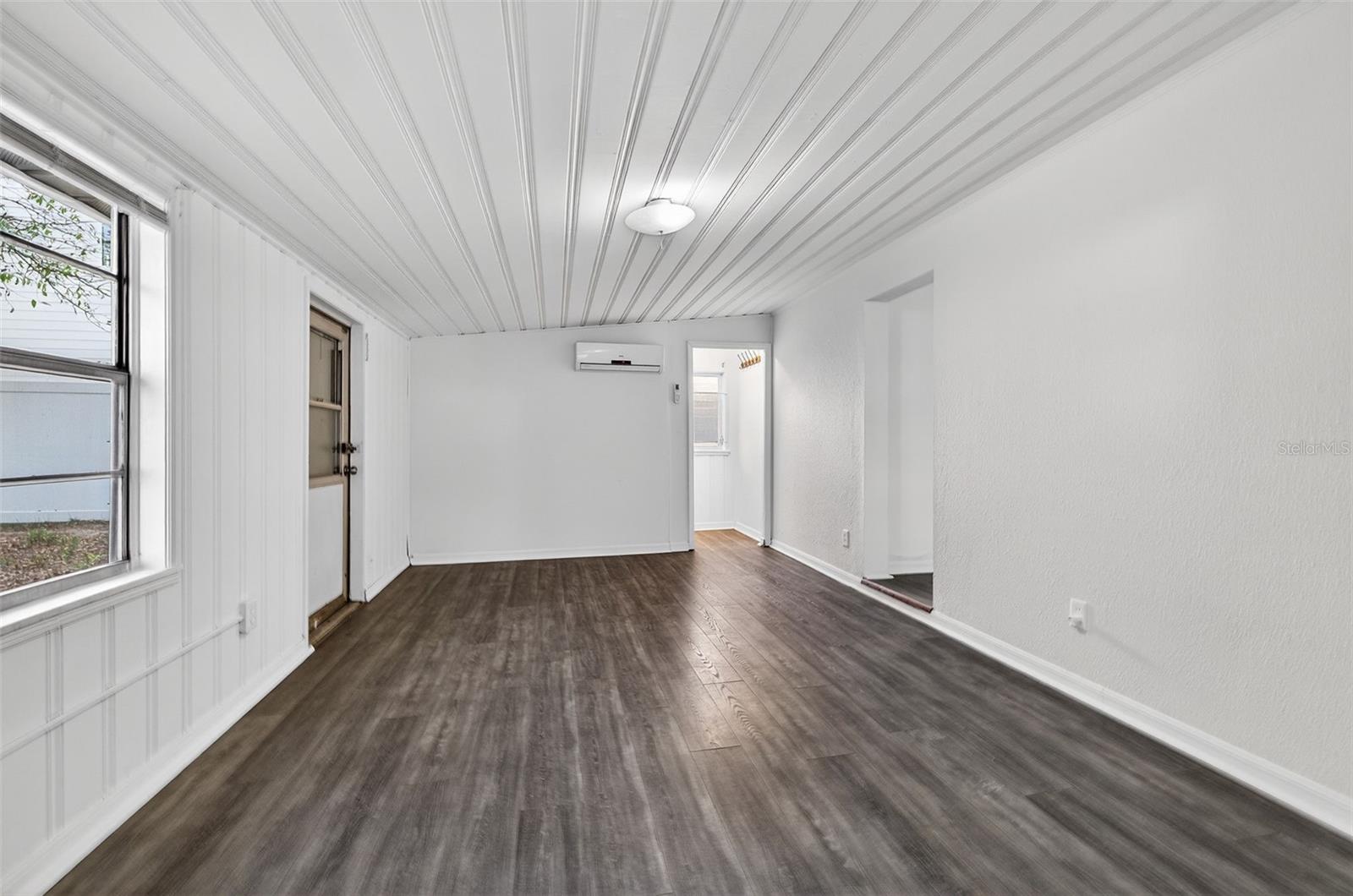 500 35TH AVE N, ST PETERSBURG, FL, 33704