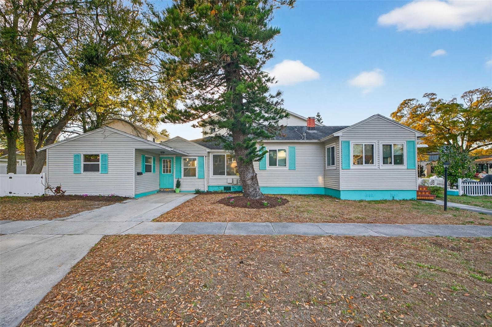 500 35TH AVE N, ST PETERSBURG, FL, 33704