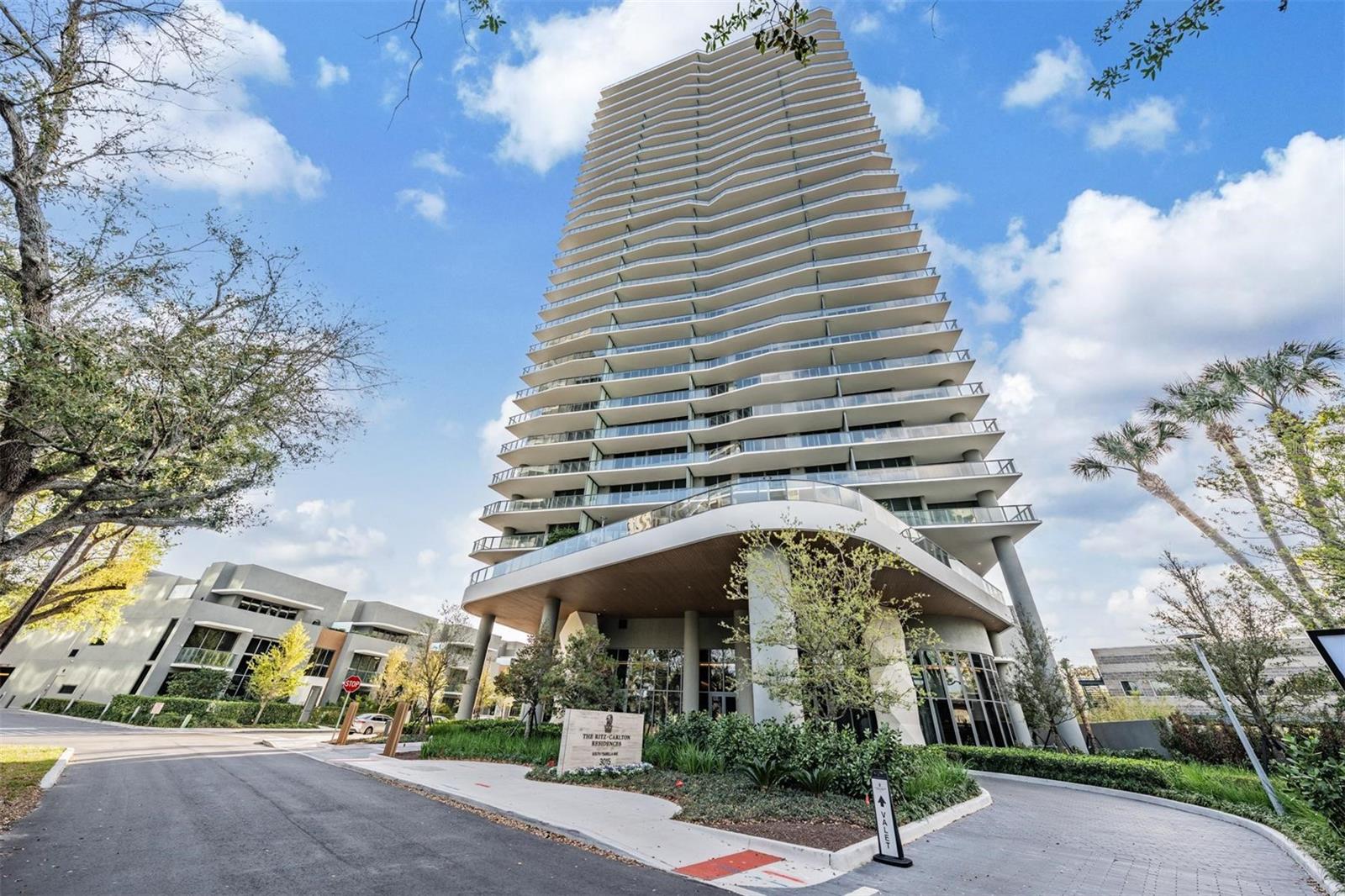 3015 S YSABELLA AVE #2003, TAMPA, FL, 33629