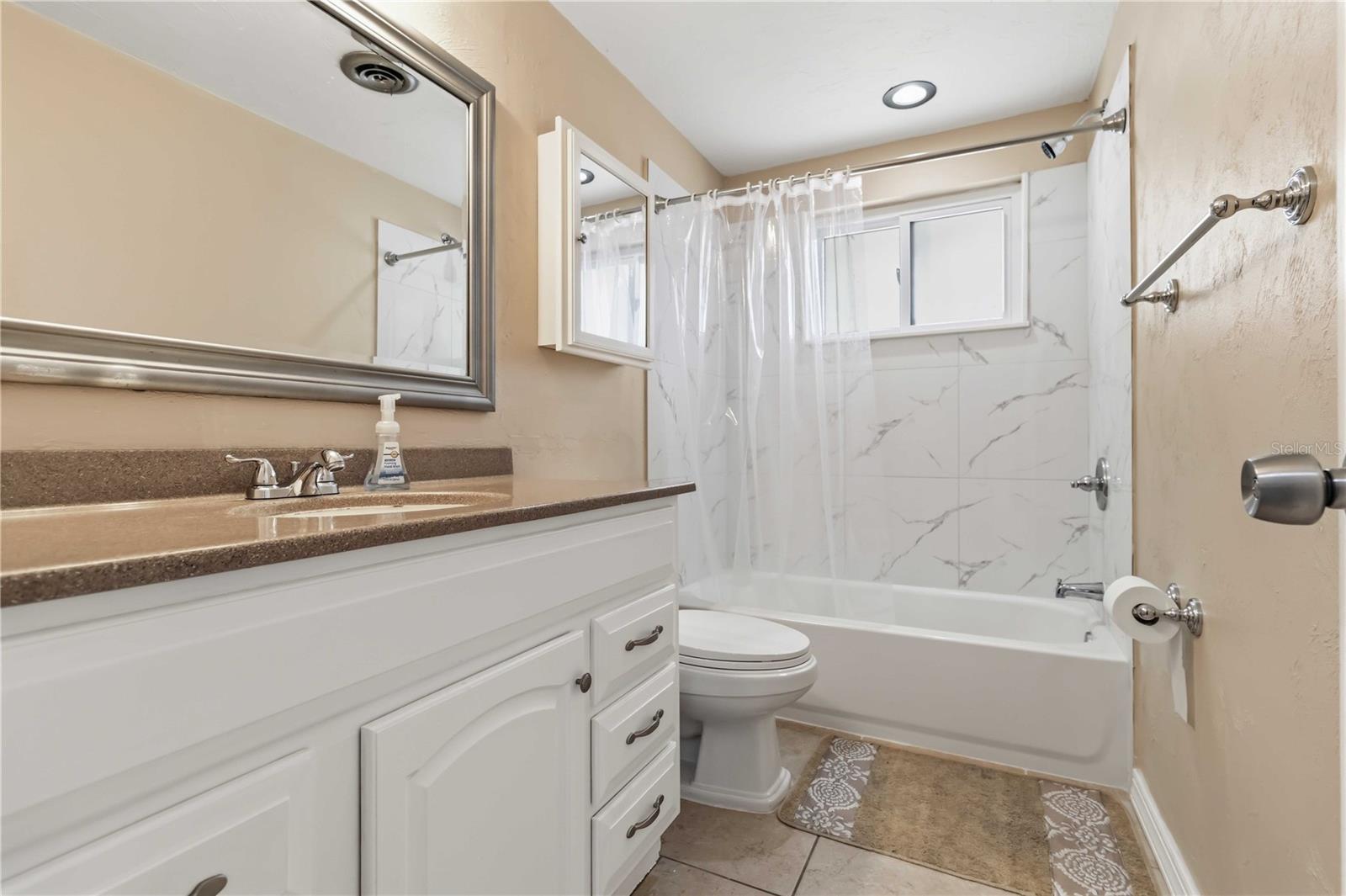 3170 EDEN MILLS DR, SARASOTA, FL, 34237