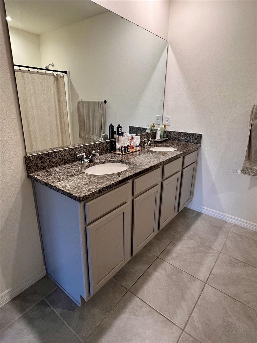 511 NOBLE AVE, DAVENPORT, FL, 33837