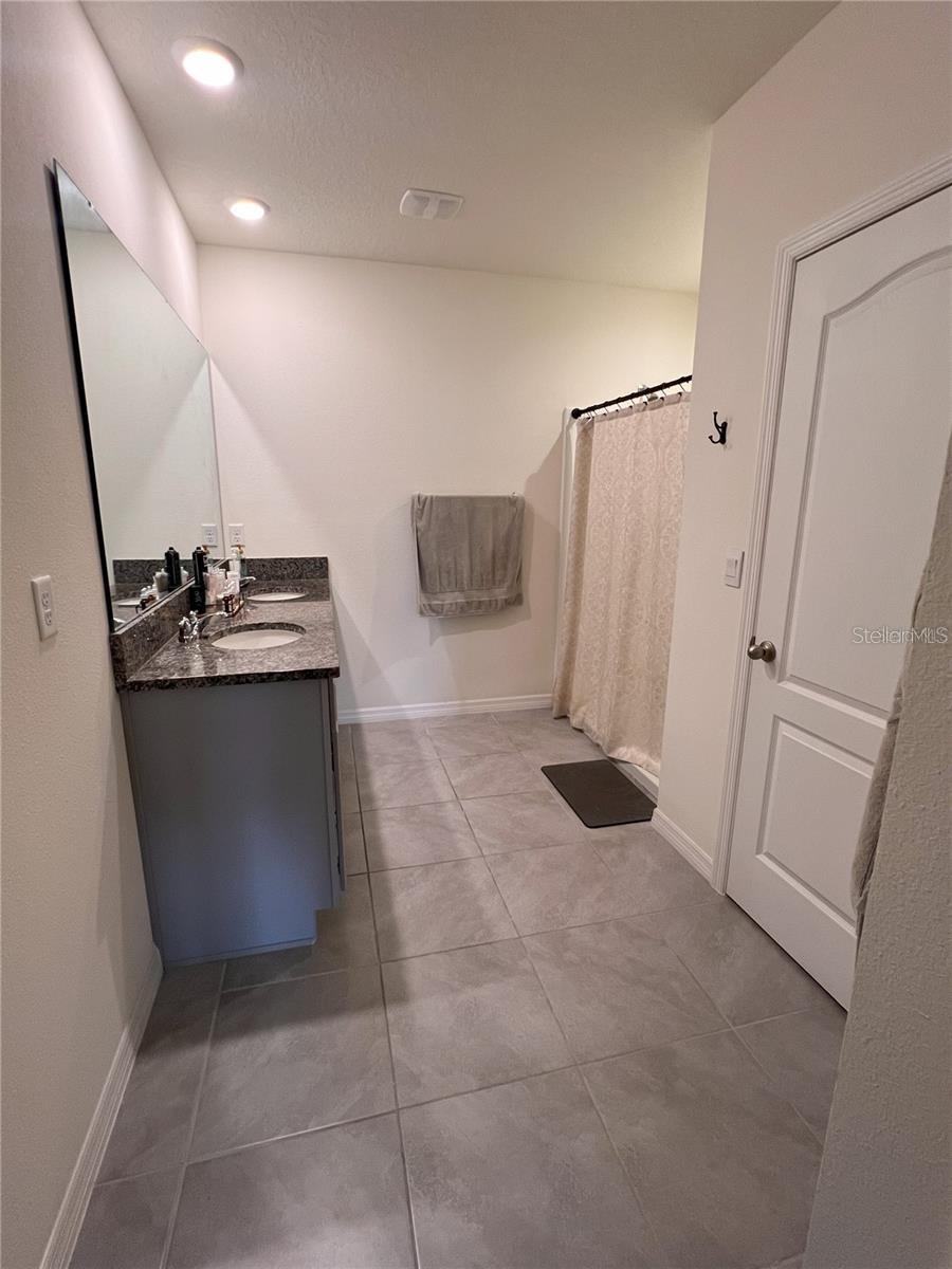 511 NOBLE AVE, DAVENPORT, FL, 33837