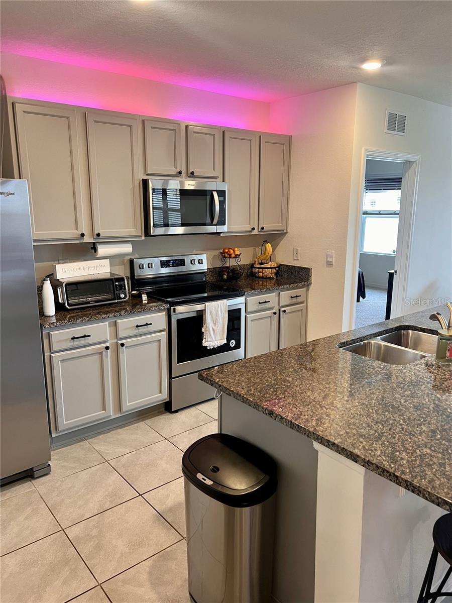 511 NOBLE AVE, DAVENPORT, FL, 33837