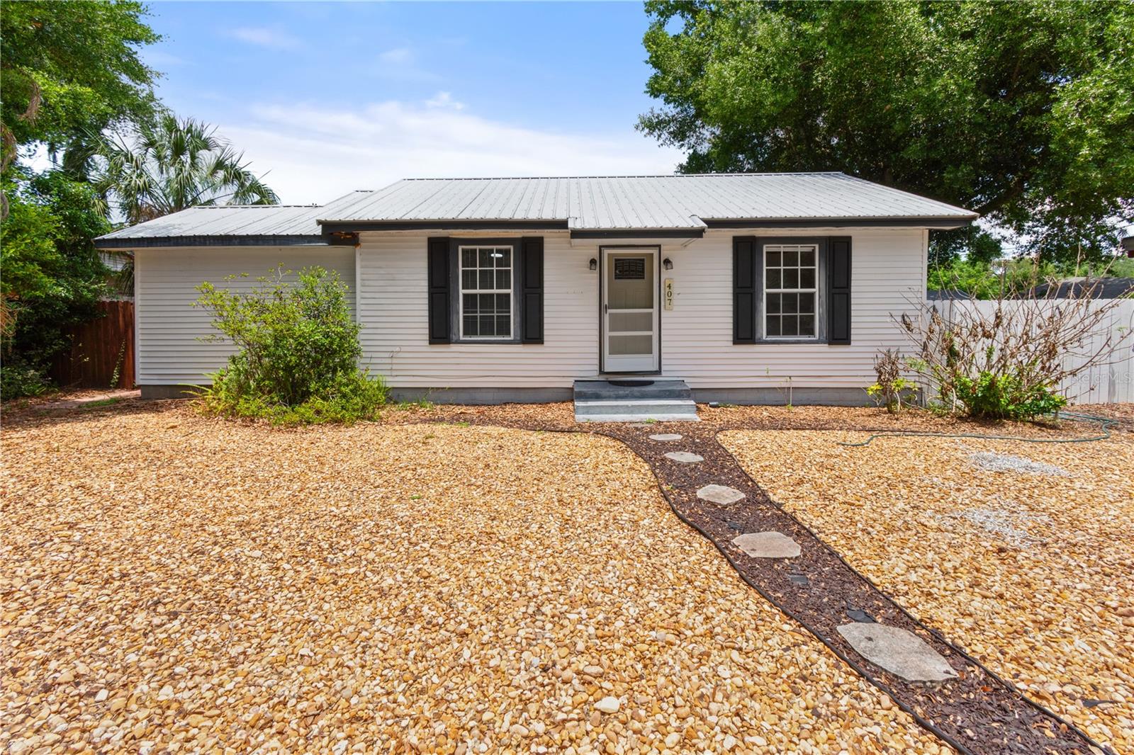 407 E POLK AVE, LAKE WALES, FL, 33853