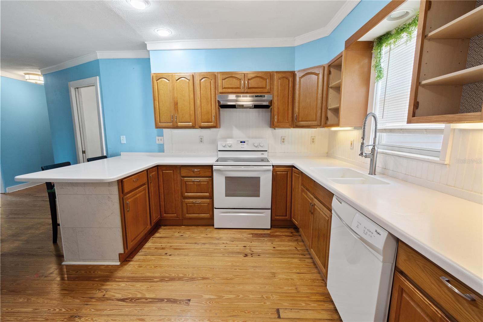 407 E POLK AVE, LAKE WALES, FL, 33853