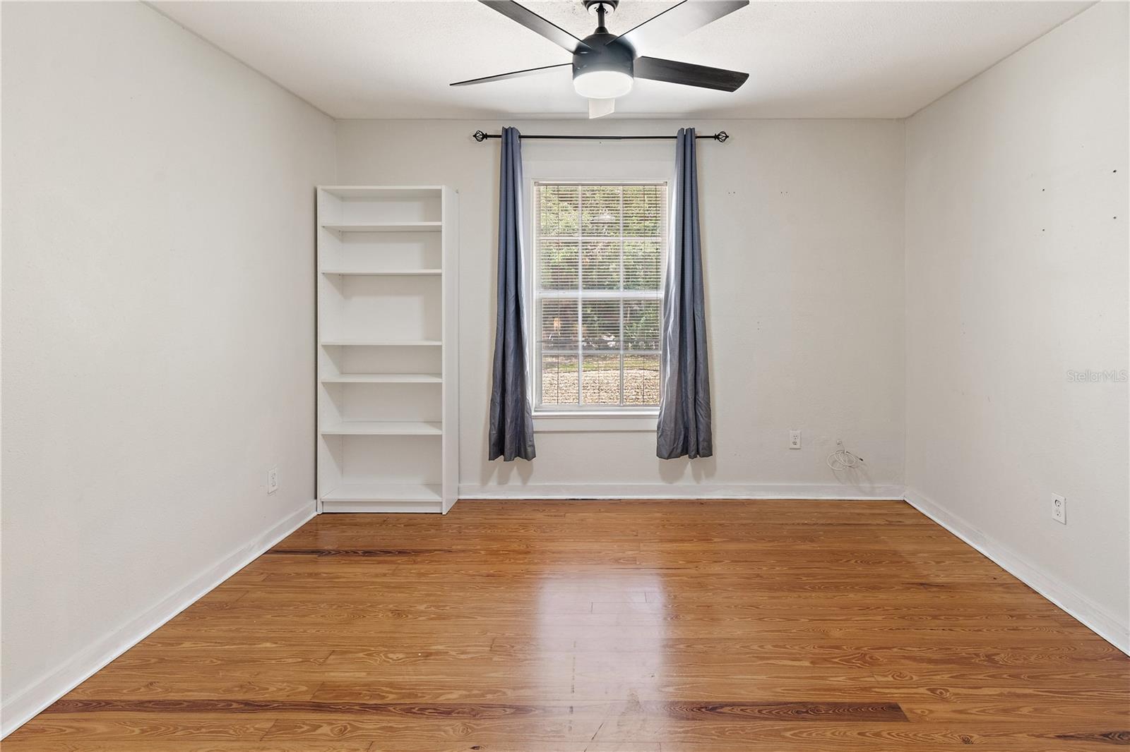 407 E POLK AVE, LAKE WALES, FL, 33853