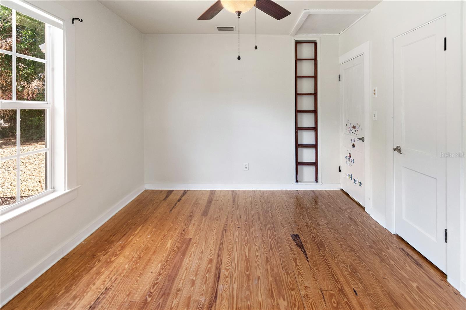 407 E POLK AVE, LAKE WALES, FL, 33853