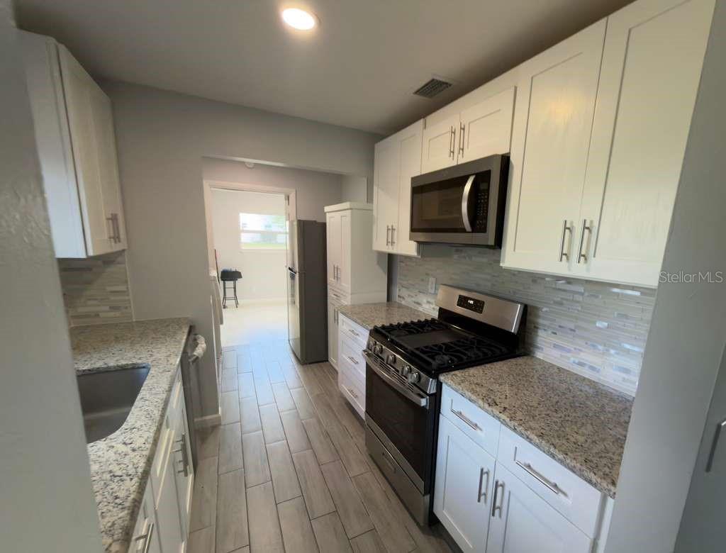 2096 W ATMORE CIR, DELTONA, FL, 32725