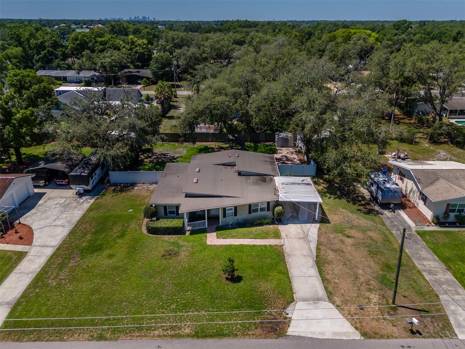 2532 LAKE ELLEN LN, TAMPA, FL, 33618