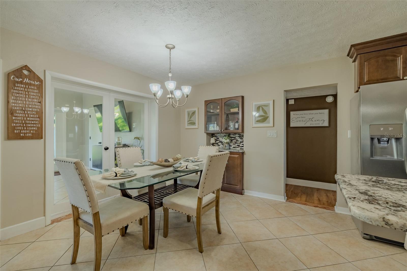 2532 LAKE ELLEN LN, TAMPA, FL, 33618