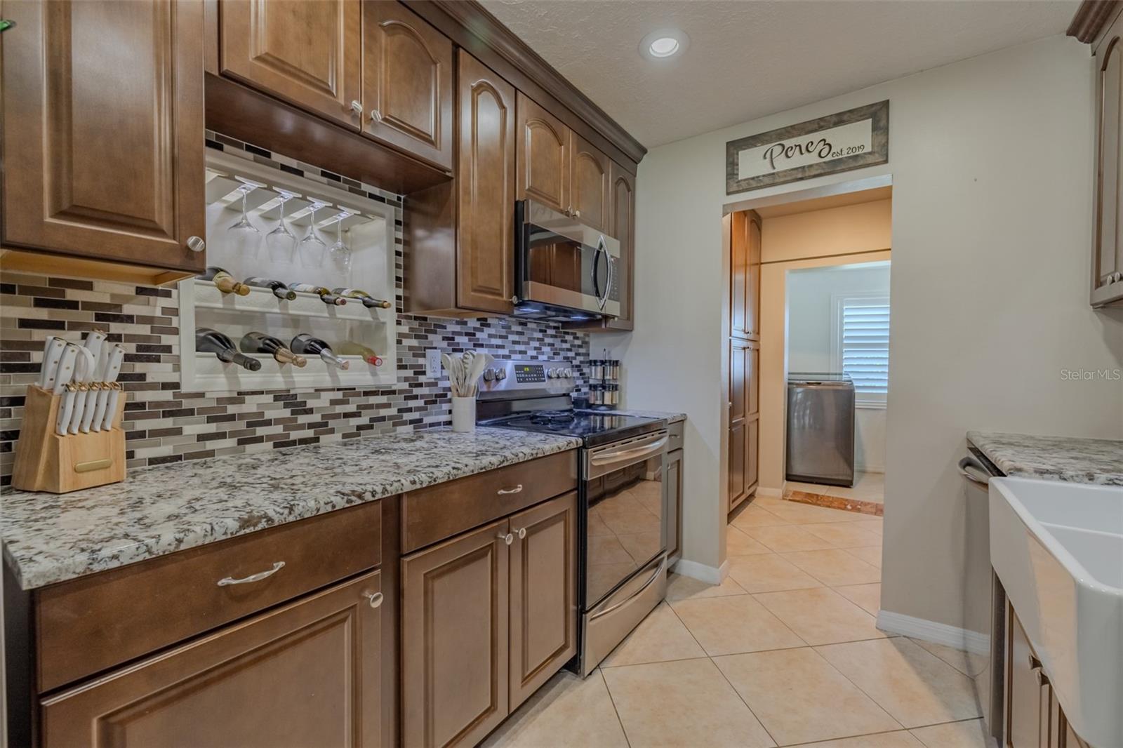 2532 LAKE ELLEN LN, TAMPA, FL, 33618