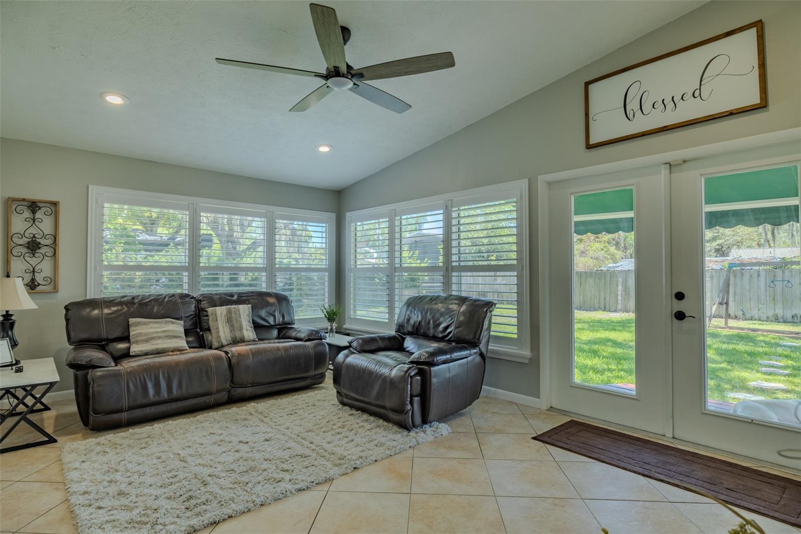 2532 LAKE ELLEN LN, TAMPA, FL, 33618