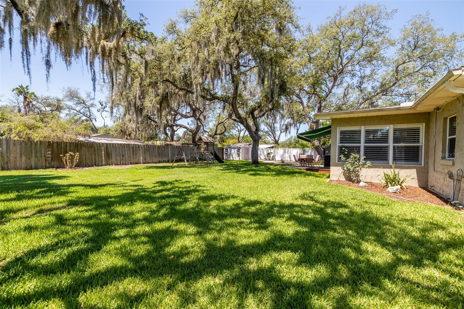 2532 LAKE ELLEN LN, TAMPA, FL, 33618
