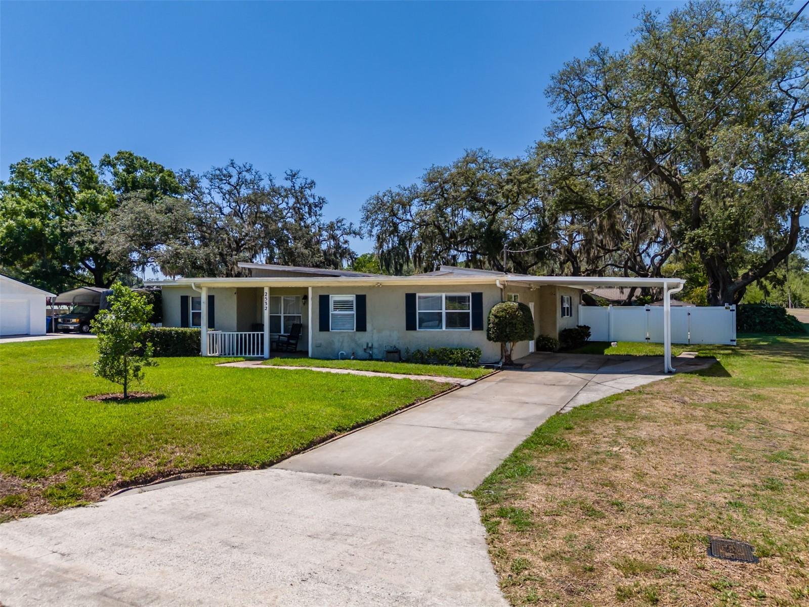 2532 LAKE ELLEN LN, TAMPA, FL, 33618
