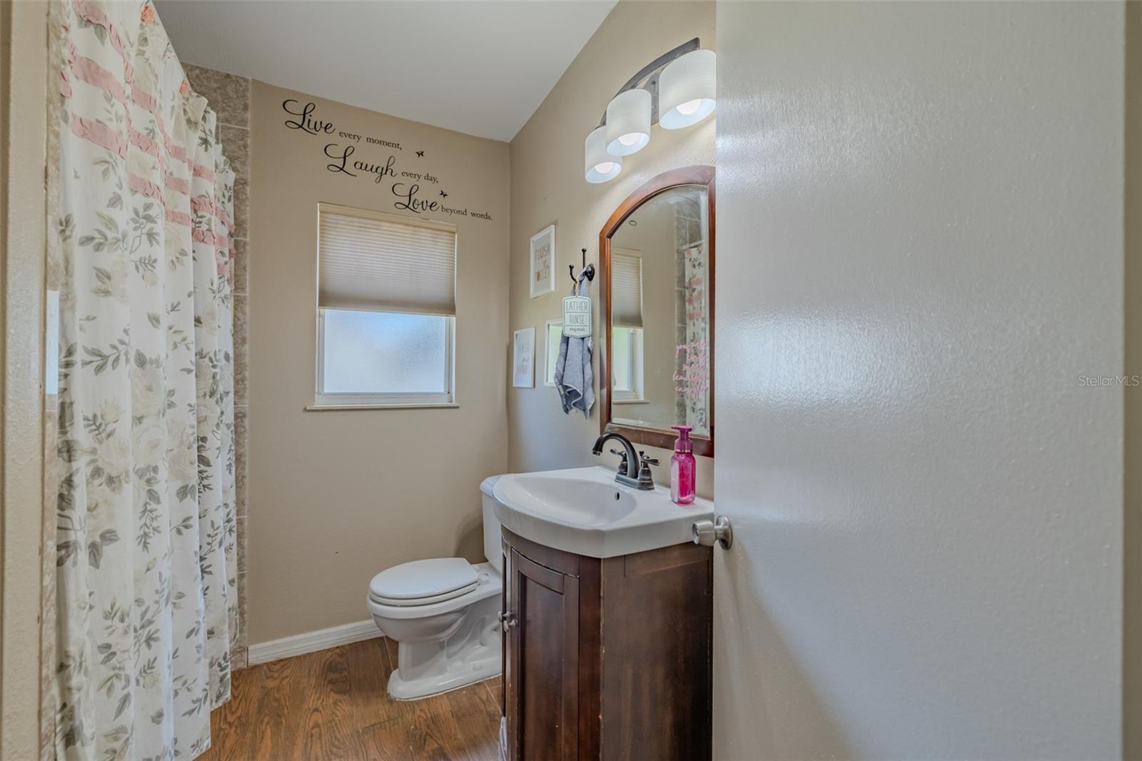 2532 LAKE ELLEN LN, TAMPA, FL, 33618