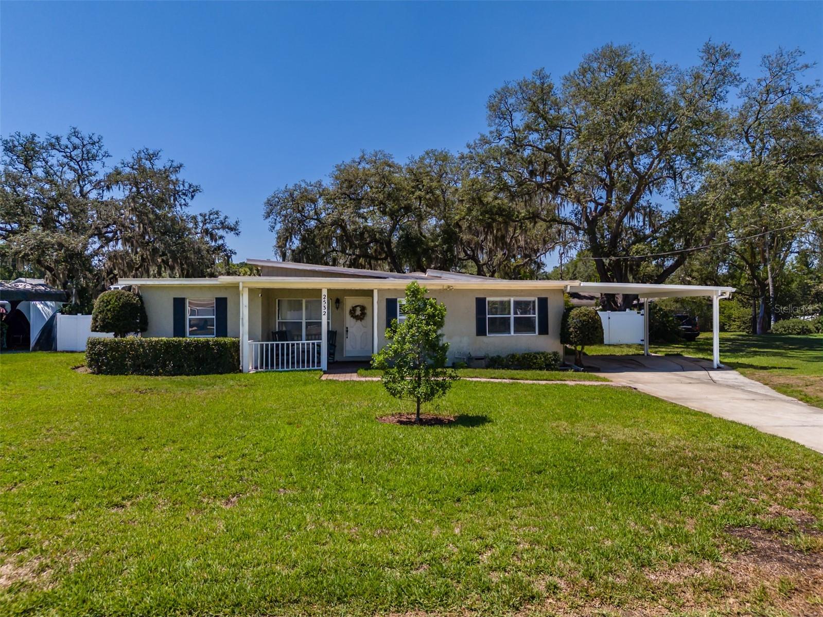 2532 LAKE ELLEN LN, TAMPA, FL, 33618