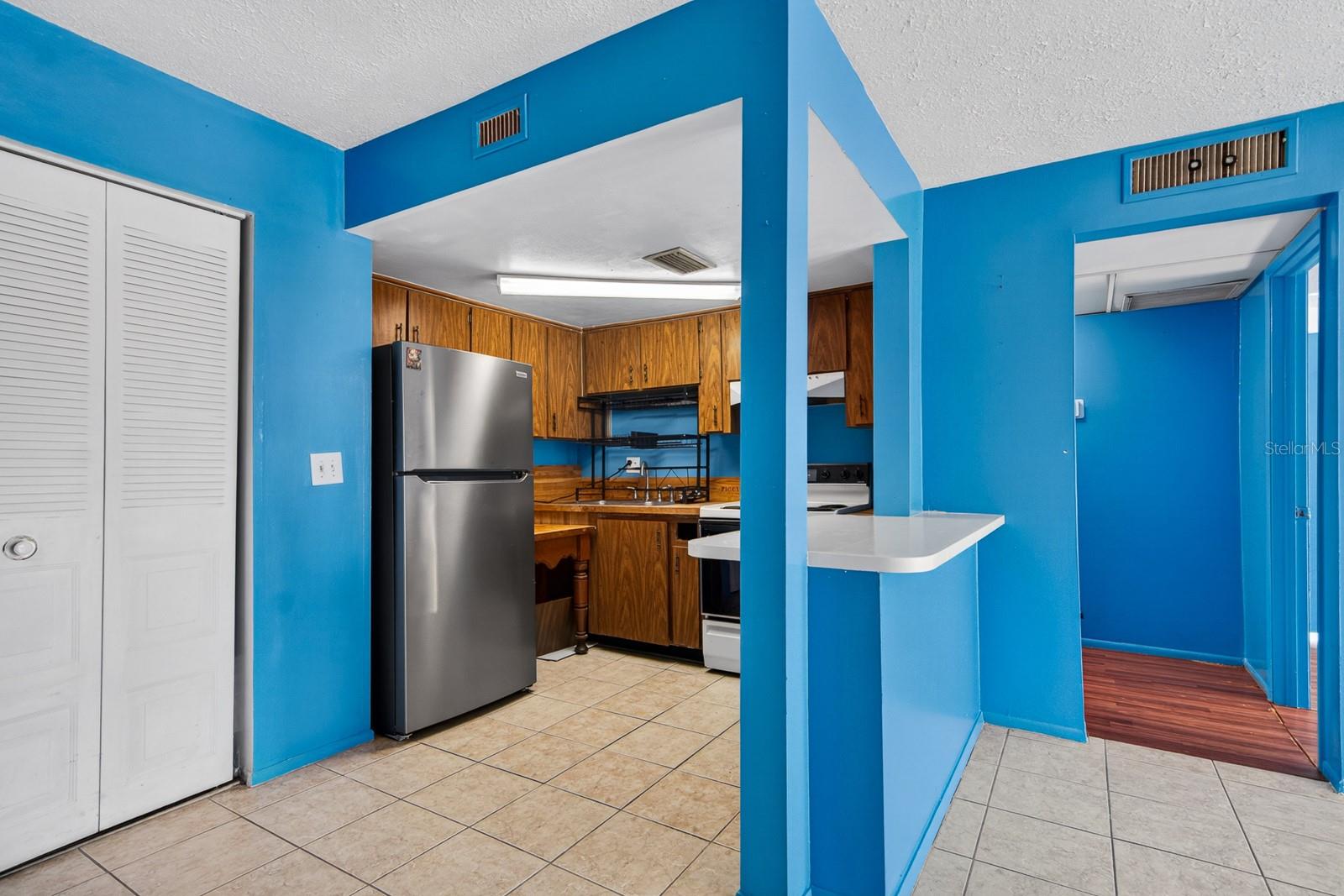 8602 CHAMPLAIN CT #93, TAMPA, FL, 33614