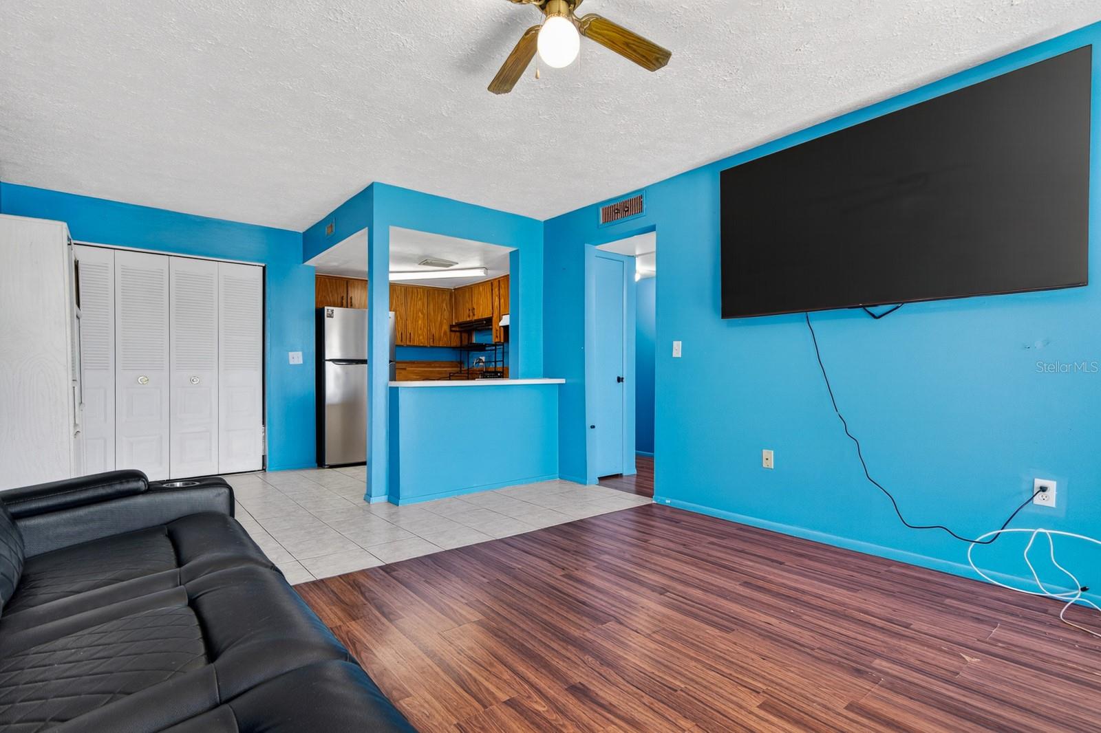 8602 CHAMPLAIN CT #93, TAMPA, FL, 33614