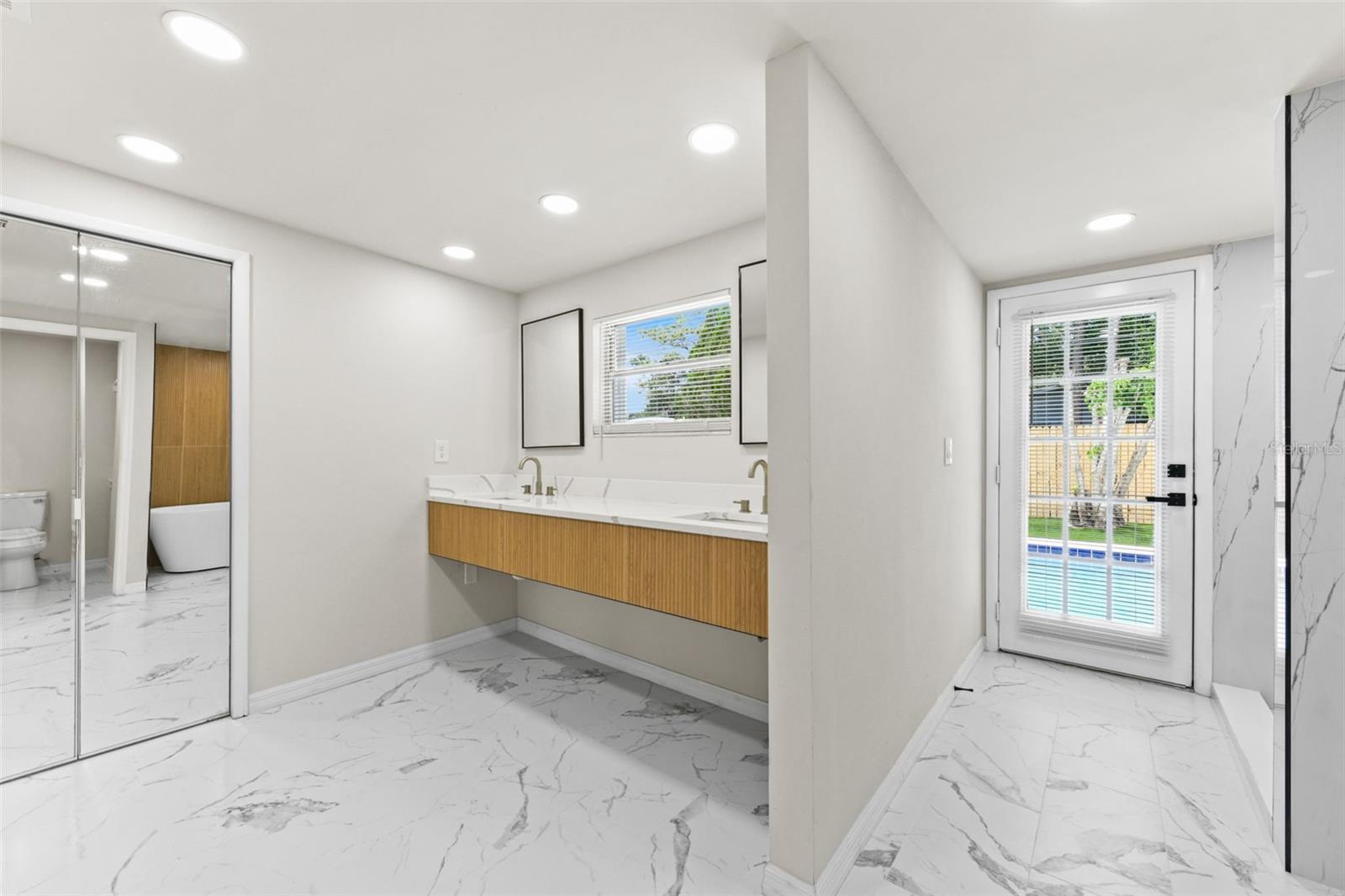 6451 SHENANDOAH WAY, ORLANDO, FL, 32807