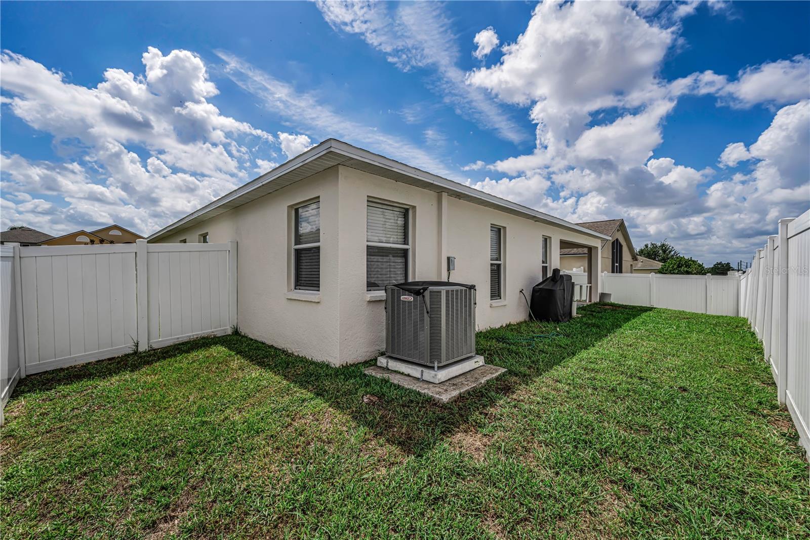 7601 MERCHANTVILLE CIR, ZEPHYRHILLS, FL, 33540