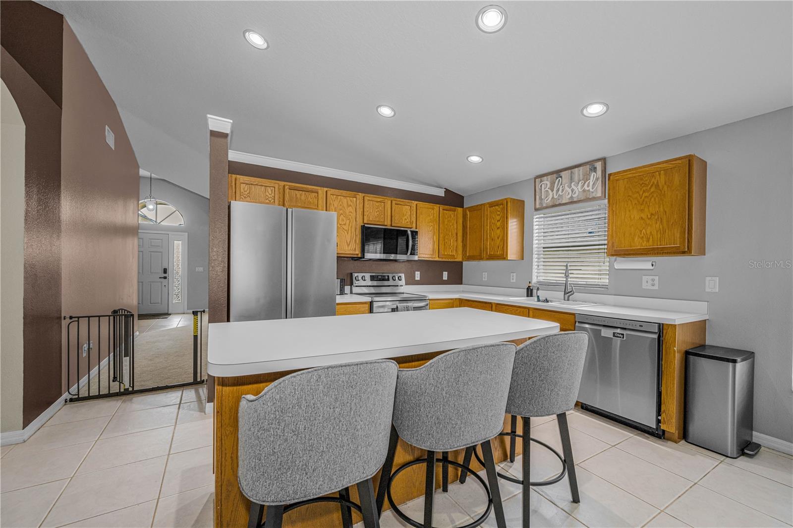 7601 MERCHANTVILLE CIR, ZEPHYRHILLS, FL, 33540