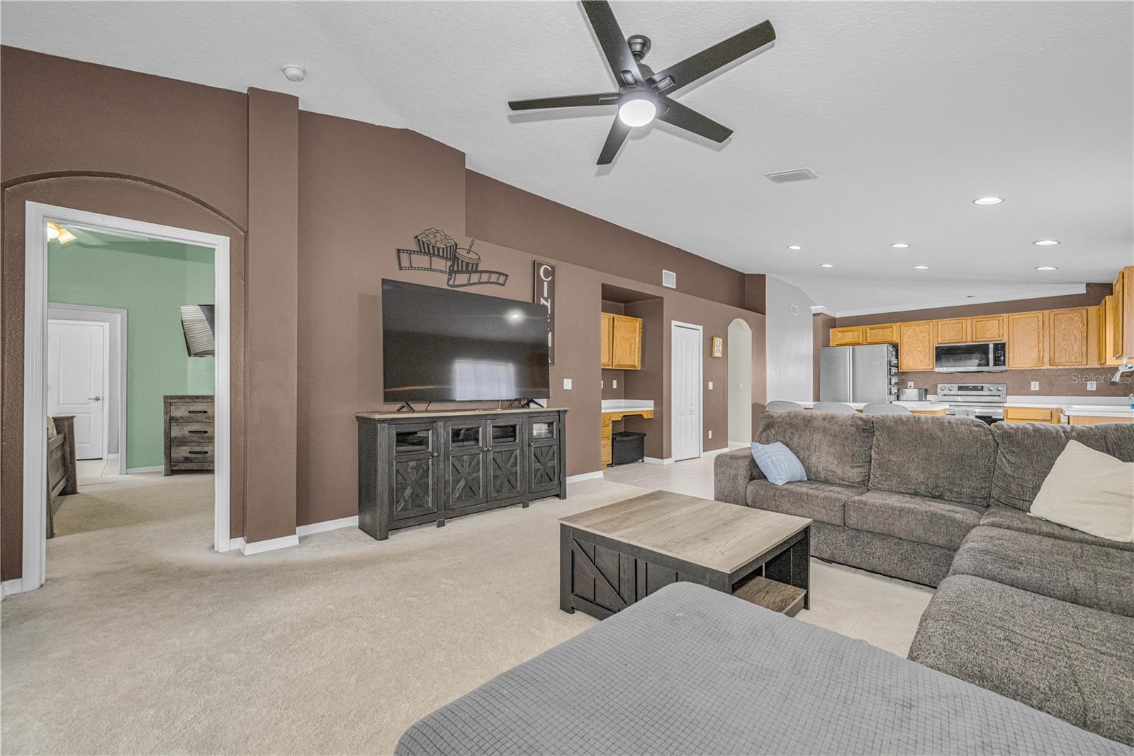 7601 MERCHANTVILLE CIR, ZEPHYRHILLS, FL, 33540