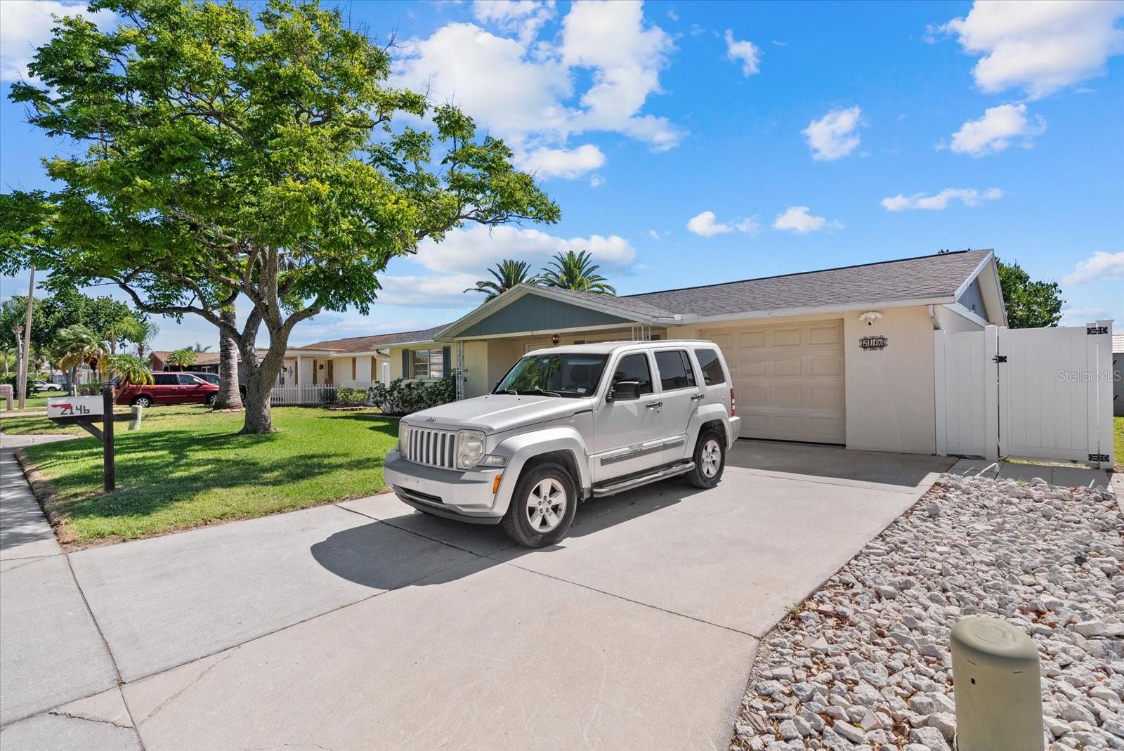 2146 SOCIETY DR, HOLIDAY, FL, 34691
