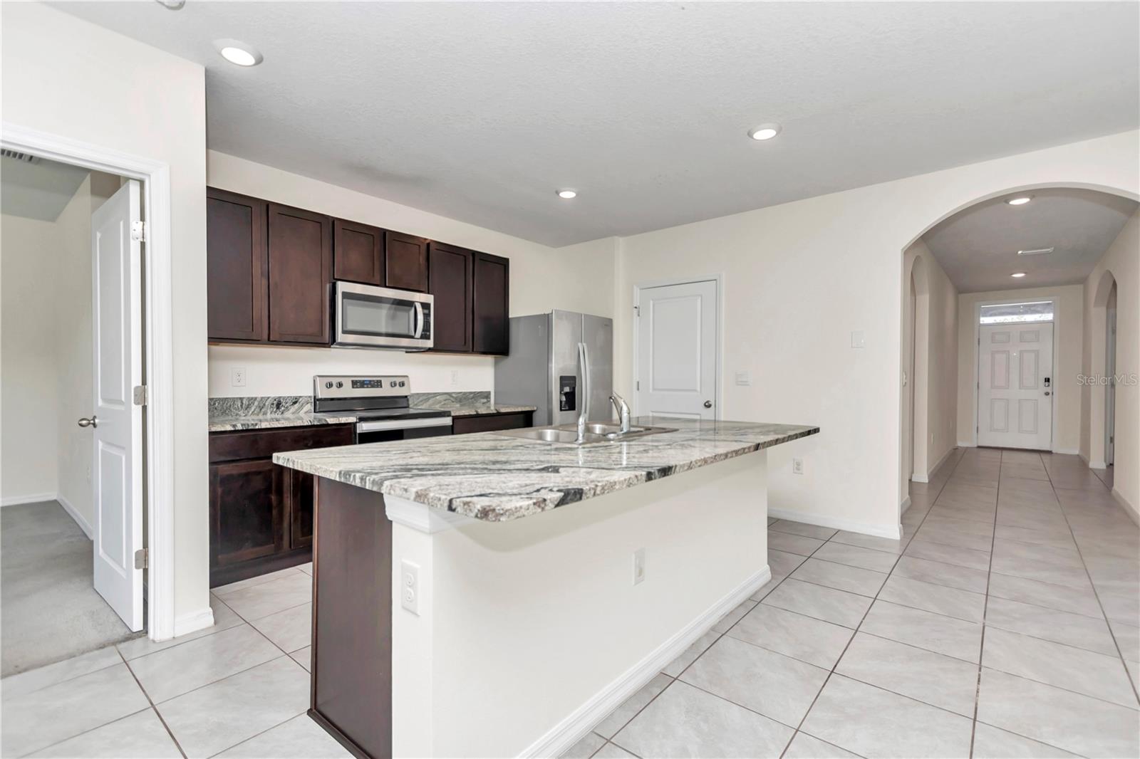 27 HICKORY COURSE LN, OCALA, FL, 34472
