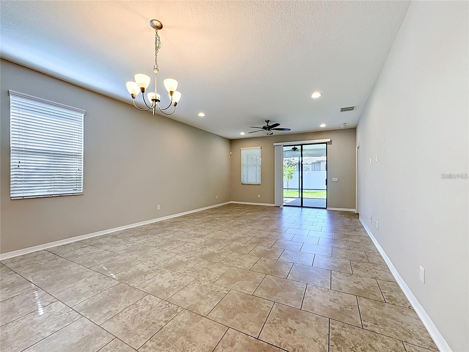 11437 AMAPOLA BLOOM CT, RIVERVIEW, FL, 33579