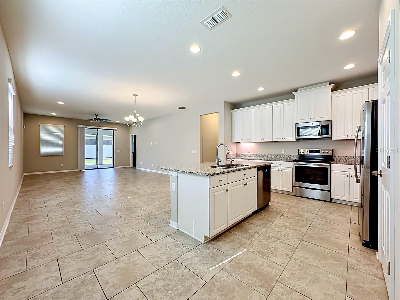 11437 AMAPOLA BLOOM CT, RIVERVIEW, FL, 33579