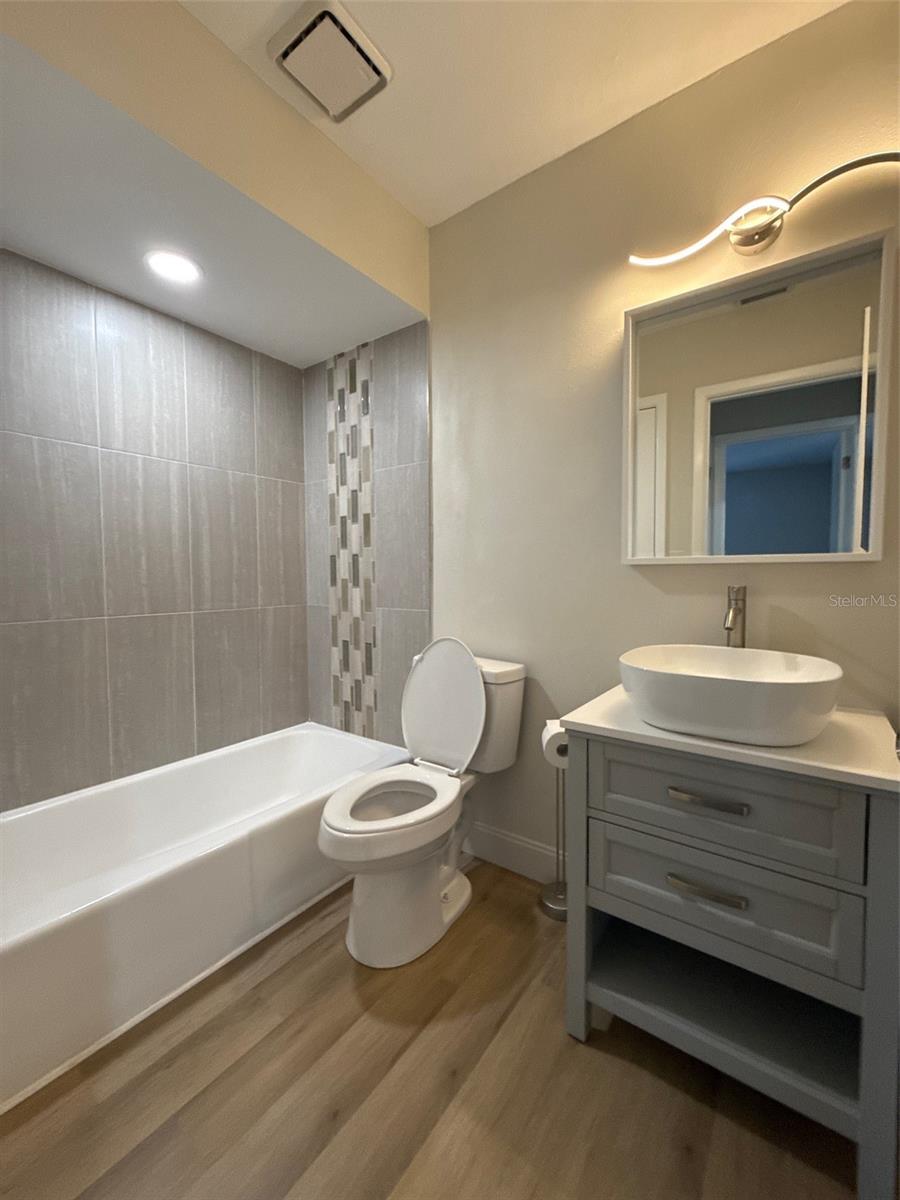 3505 TARPON WOODS BLVD #J408, PALM HARBOR, FL, 34685