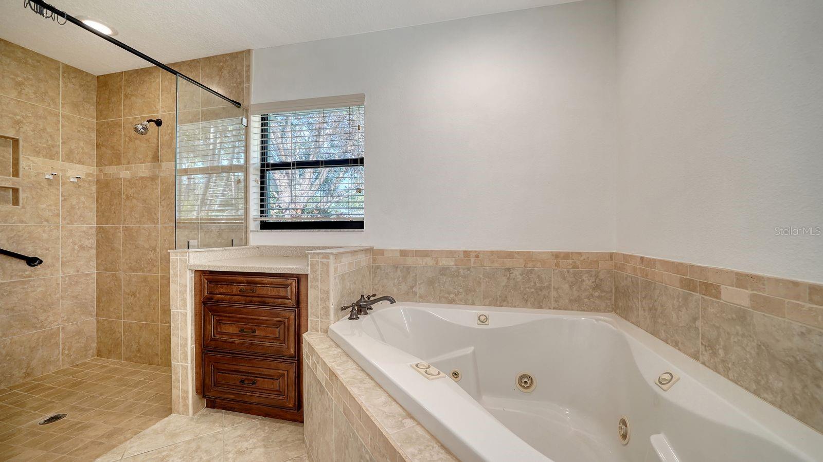 2291 PINE VIEW CIR, SARASOTA, FL, 34231