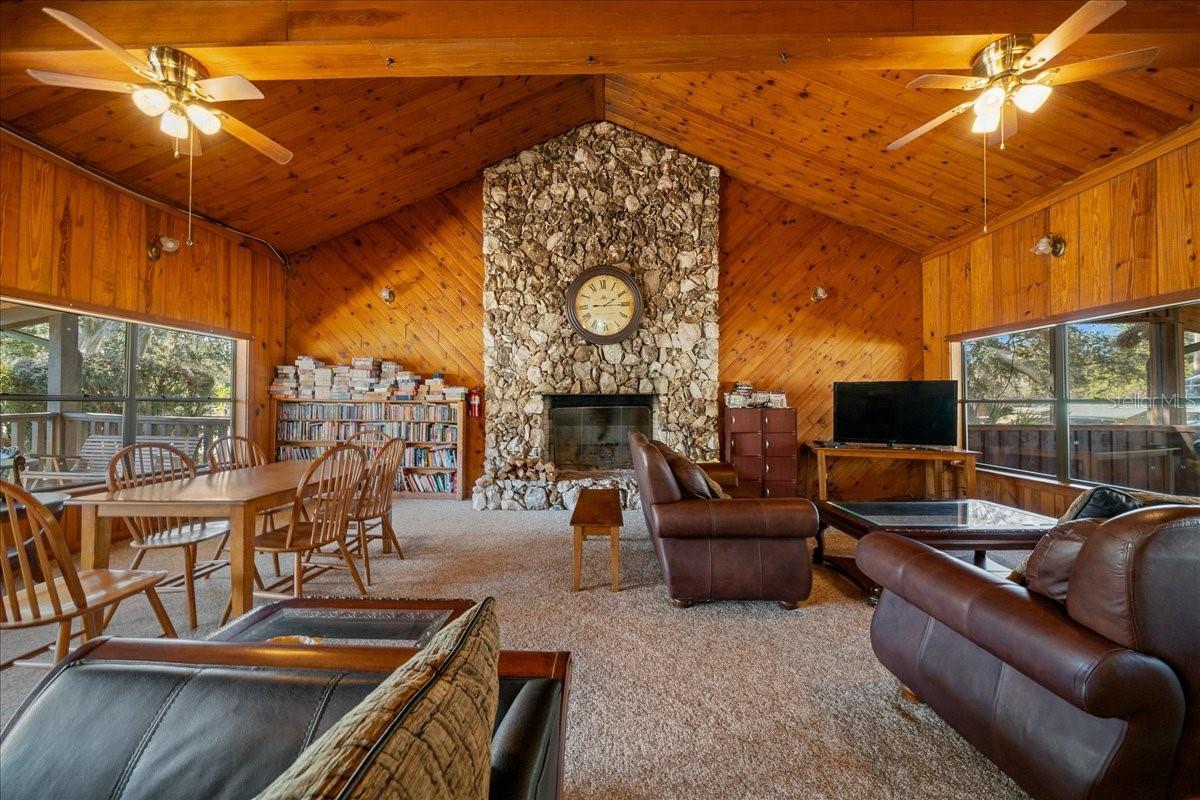 3273 NE 102ND AVENUE RD, SILVER SPRINGS, FL, 34488