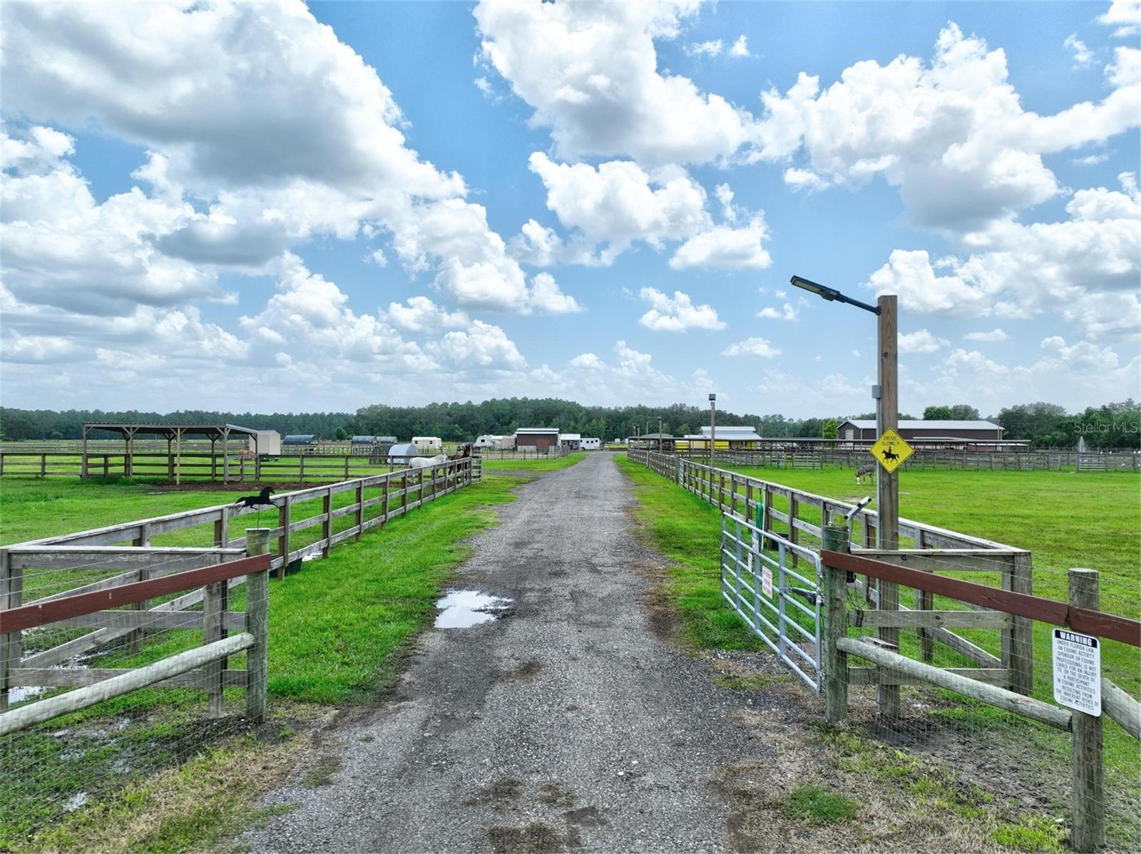 596 E COUNTY ROAD 90, BUNNELL, FL, 32110