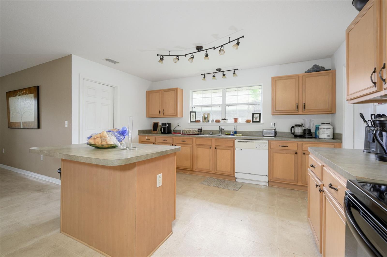 11 RIDDLE DR, PALM COAST, FL, 32164