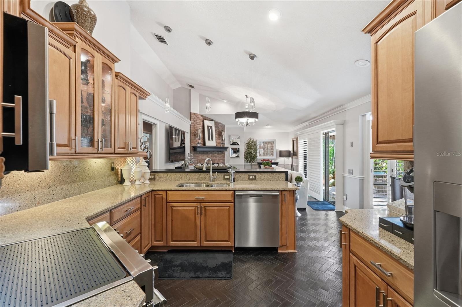 11760 ASHLEY CT, SEMINOLE, FL, 33772