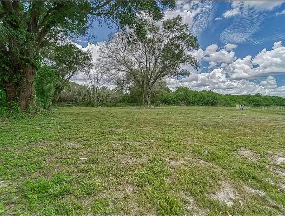 11710 MEADOWDALE DR, TAMPA, FL, 33625